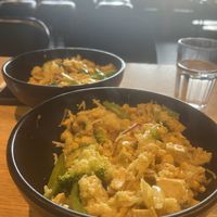 Clearly labeled tofu & veggie stir fry (I think it was called “veganizer” or something like that).   at Wok On Vík in Vik