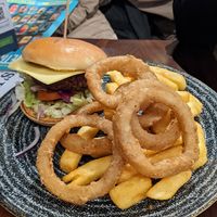 burger with beyond meat at LHR - The Crown Rivers -  JD Wetherspoon - T5 in West London