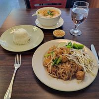 Panang Curry Tofu & Tofu Pad Thai at Bangkok Thai Food Express in Lebanon