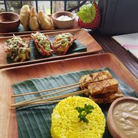 Vegan satay, vegan jack fruits vegan samosa at Pawwon Restu in Ubud