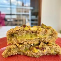 Cookie de pistache at Elles Vegan Cookeria in Londrina