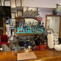 full bar at Old Dominion Doggery & Burger in Strasburg