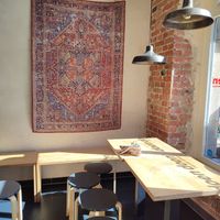 Interior seating at doen doen® kebap in Stuttgart