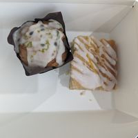 Passion fruit and lime muffin, lemon drizzle (take away) #Veganuary at Offbeet - Southsea in Southsea