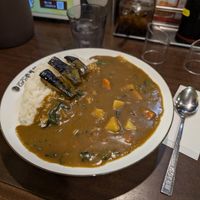 vegan ("vegetarian") curry with potatoes, spinach, natto and eggplant at Coco Ichibanya in Hokkaido