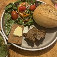   at erhardt - das neue Café in Hannover