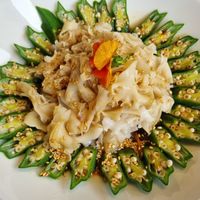 Cold okra dish — the noodle-like thing in the middle is actually a type of mushroom. It comes with a sauce, too. Loved this one! at Baiyi Vegetables Lanzhou Sulamian - 百易素食·素拉面（元大都店) in Beijing