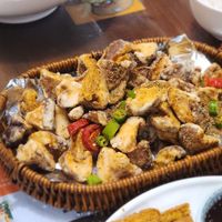Crispy cumin mushrooms at Baiyi Vegetables Lanzhou Sulamian - 百易素食·素拉面（元大都店) in Beijing