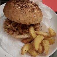 Burger at Servis Fantazia in Pristina