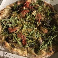 Pizza zum Mitnehmen  at Pizzeria Villa Zuccaro in Taormina