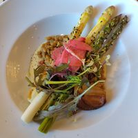 Asparagus with barley risotto at De Veldkeuken in Bunnik