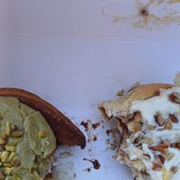 Pistachio and pecan nuts at Have A Roll in Brussels