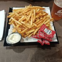  at BUR - Guy Fieri's Kitchen and Bar Express - Terminals A and B in Burbank