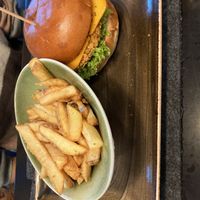 vegan chicken burger with truffle   at Hans im Glück - Caleido in Stuttgart