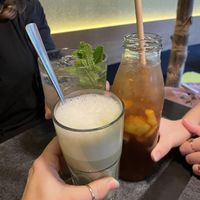 Matcha Oat Latte, lemon elderflower and peach ice tea   at Hans im Glück - Caleido in Stuttgart