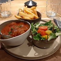 Vegan balletjes in tomatensaus at Thuus. in Wenduine