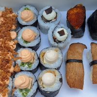 Tasty box at EssenzaSushi in Milan