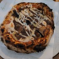 pizza funghi at Moringa in Niteroi