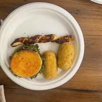 Burger, mozzarella, crispy bread stick   at Artisti del Vegetariano - Corso Magenta in Milan