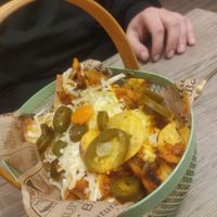 Natxos amb formatge, bolonyesa i jalapenyos at Tarrakoconos in Tarragona