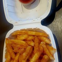 Fries at Sam's Kitchen in Honolulu