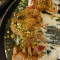 Geroosterde bloemkool met vegan yoghurt at Barrio  in Liege