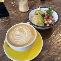  cappuccino con avena grande y overnight oats   at La Molienda - Arxiduc in Mallorca