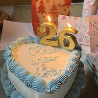 filled with vegan raspberry buttermilk cream   at Café Soulcakes in Ingolstadt