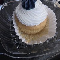   at I Heart Cake in San Dimas