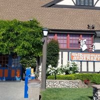 outside at Pea Soup Andersen's  in Santa Nella