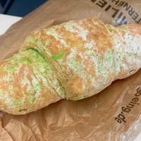 pistachio croissant  at Veganer Göing - Jakobistr in Hannover