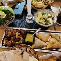 Tabulleh, artichoke, (super tasty) cauliflower and (also very tasty) spinach dumplings. at Levant Grill in Falkoping