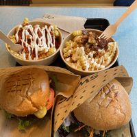 get the garlic fries!!!! 🧄   at Swing Kitchen in Munich