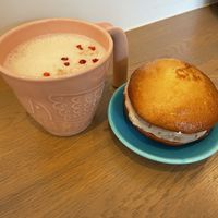 Sakura latte and Sakura-an butter sandwich   at Cafe Stand Blossom in Kamakura