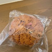 Sakura muffin  at Cafe Stand Blossom in Kamakura