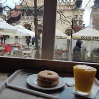 Vegan Beagel and Mango Delight at Costa Coffee in Krakow