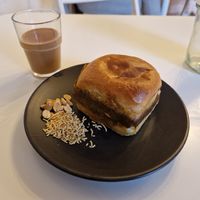 Kacchi dabeli and masala chai (vegetarian, not vegan) at INDelicious Bistro in Prague