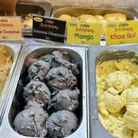 Marked vegan flavours   at Lahla Ice Cream Khao Soi in Chiang Mai