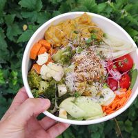 Curry vegan salad at Vica in Verona