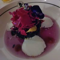  at Disneyland - Restaurant Walts in Chessy