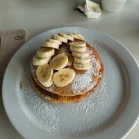 Vegan pancakes with banana at The Brunch Box in Benidorm