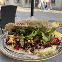 Falafel-Döner mit Salat und Grillgemüse   at Eftelya Mediterrane Spezialitäten in Rothenburg Ob Der Tauber