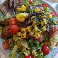 Veganer Salat at LUCKY in Moenchengladbach