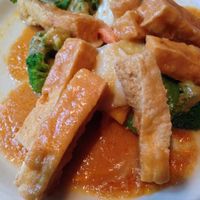 tofu w vegetables in peanut sauce at Bua Thai Cuisine in Washington