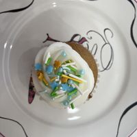 Cupcake de vainilla vegano  at Aló Cakes By Glorimar in San Juan