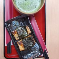 Dessert with matcha tea at Azekuraya in Nara