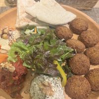 Lunch set soooo good !!! ¥1480  at Seven Hills in Osaka