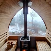 Sauna with views at Minds & Mountains Eco Lodge in La Molina