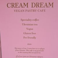 Outdoor sign at Cream Dream in London
