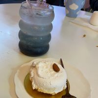 Lemonade and meringue  at Cream Dream in London